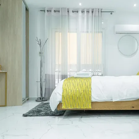 Paradise Dream In The Heart Of Syntagma ! *